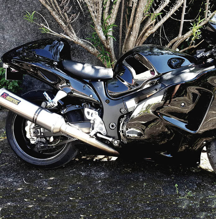 Ligne akrapovic suzuki gsx 1300 r hayabusa