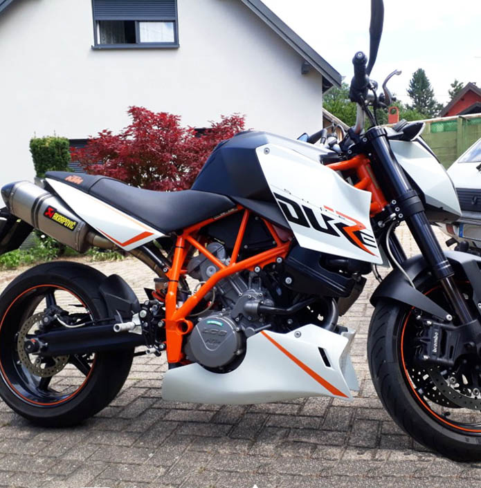 Ligne d'échappement akra ktm 990 superduke