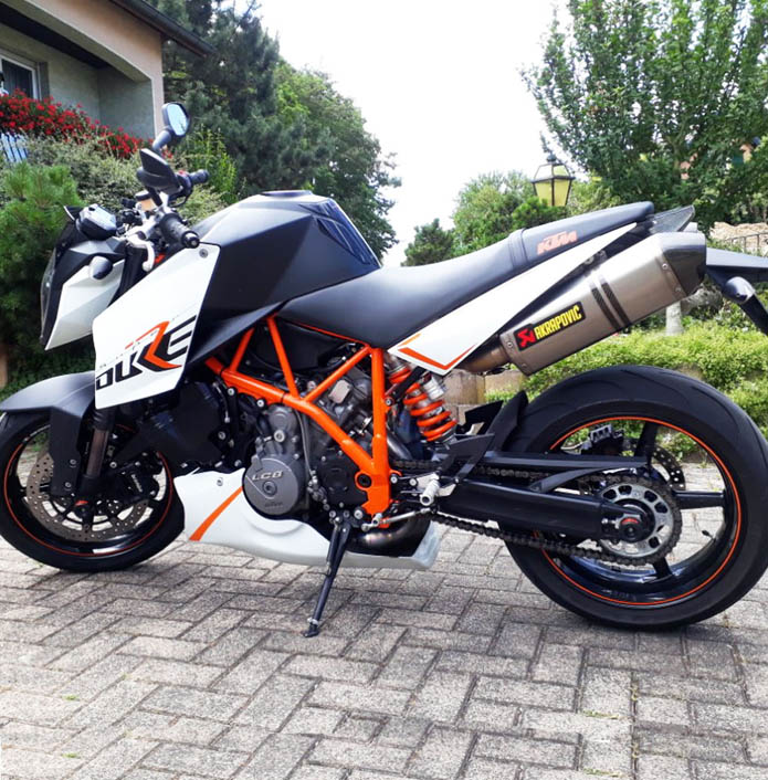 Ligne d'échappement akra ktm 990 superduke